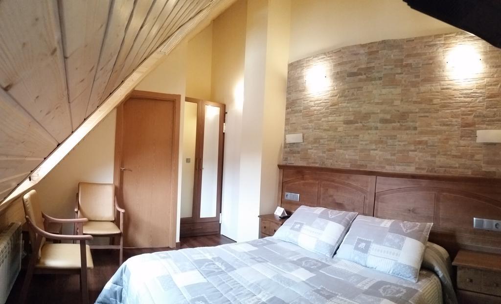 Hotel Sarao Escarrilla Exterior photo